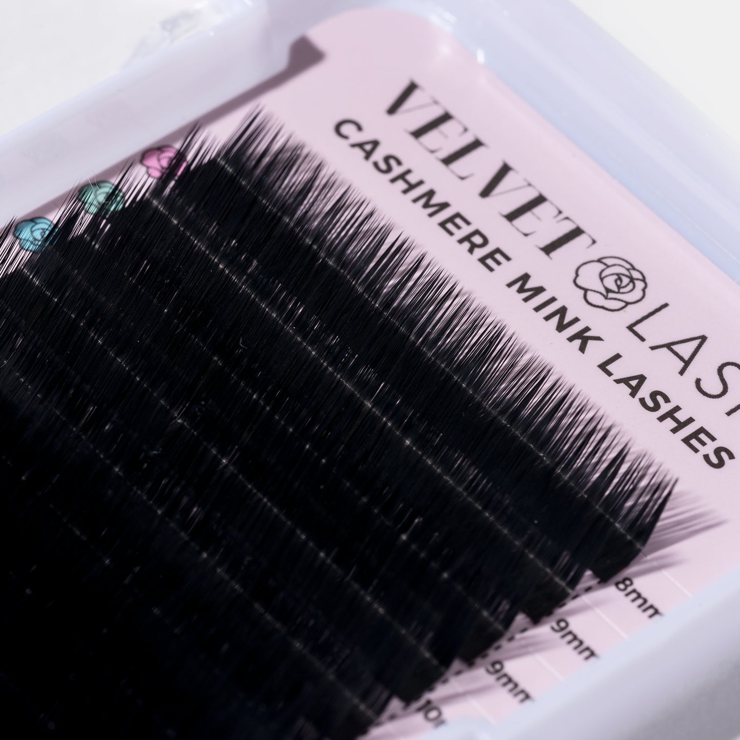 L Curl - Black Cashmere Lashes - Noir Luxe Collection - 0.03mm